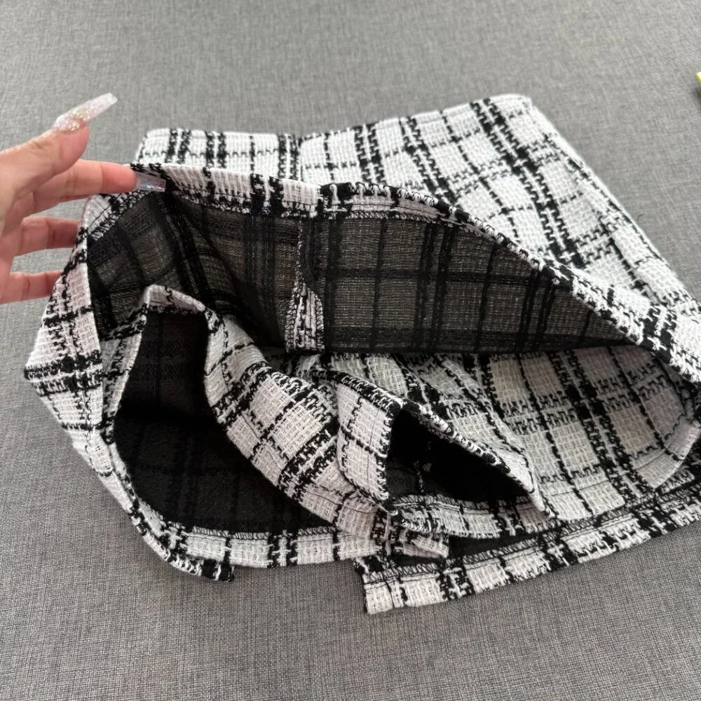 NEW! Frenchy Plaid Skort‎ Tweed Mini Skirt Black & White Zipper Size 2 Polyester